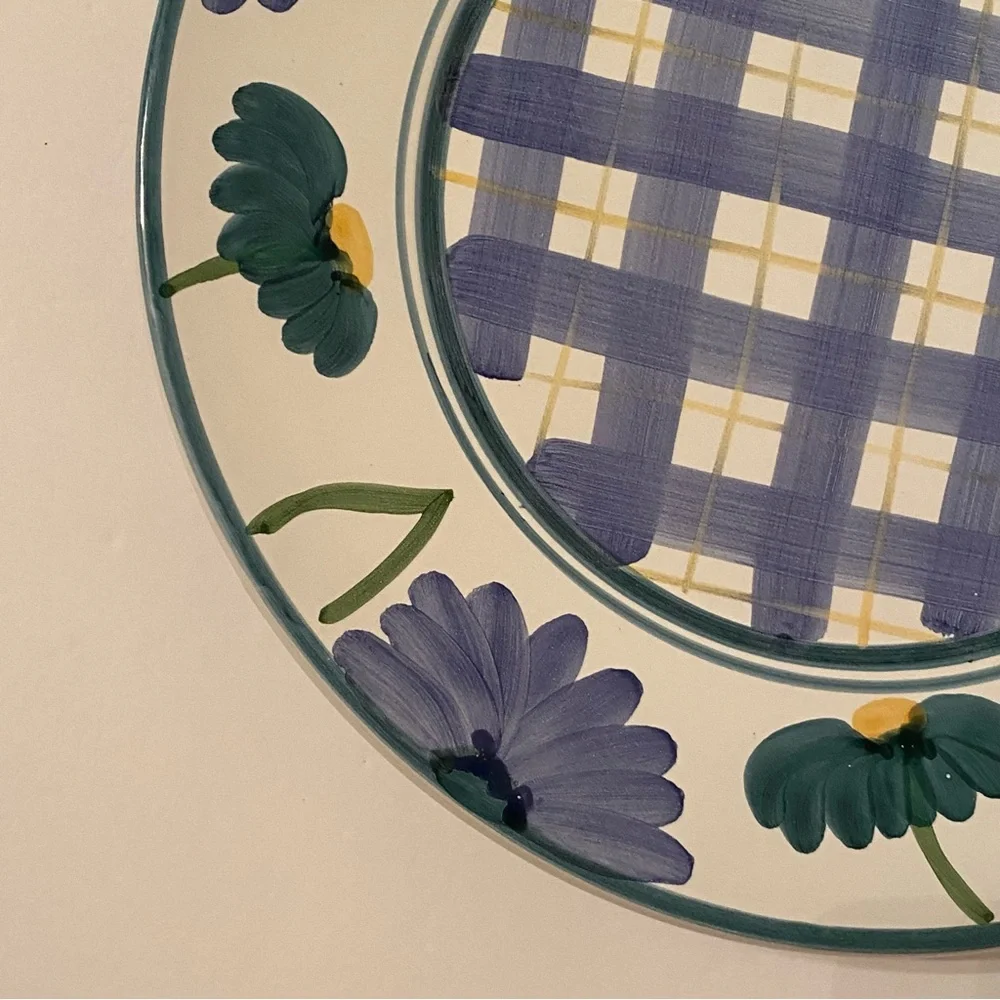 CALECA ARIOSO FLORAL PLAID LUNCHEON PLATE BLUE WHITE YELLOW HAND PAINTED ITALY